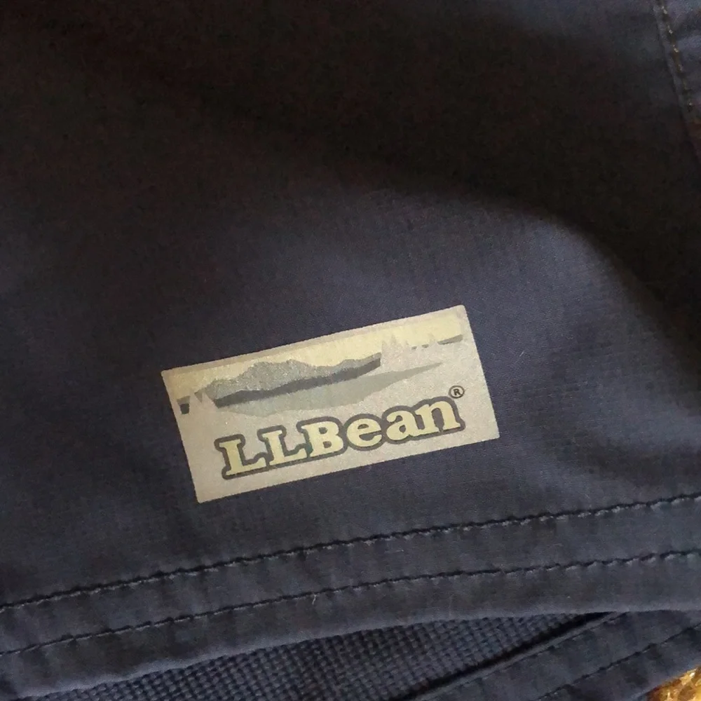L.L. Bean swim trunks. Mesh Liner. 10” inseam. 20” outseam. Green & Blue. - Picture 2 of 6